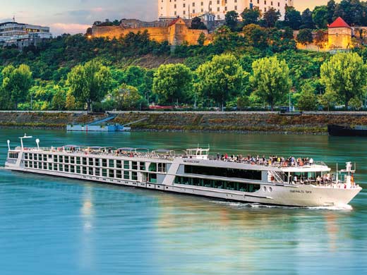 Best Emerald Cruises - Emerald Luna Discount Cruises